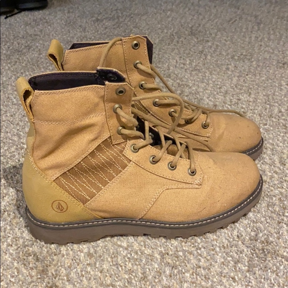 Volcom boots